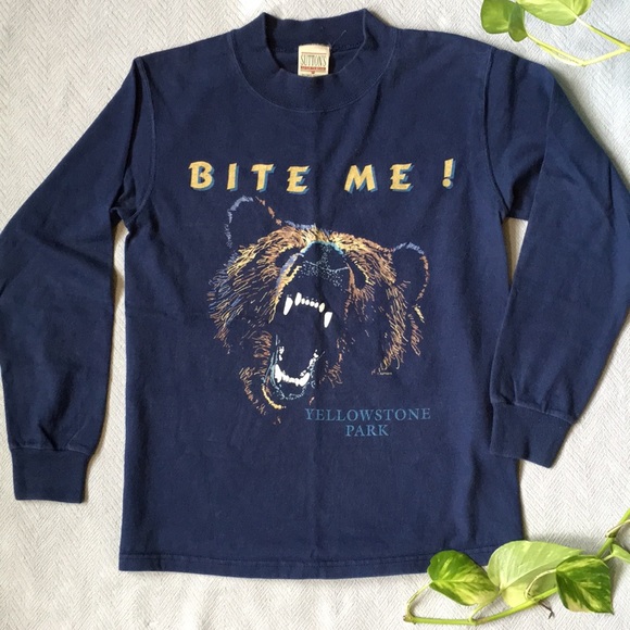 Tops - Vintage Yellowstone Grizzly Shirt. Size Small.